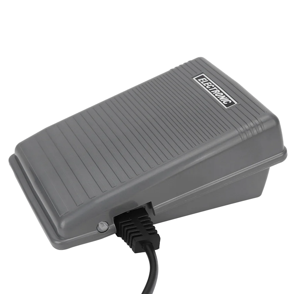 Voetpedaal 220-240V EU-stekker - Heavy Equipment Parts recensie en prijs
